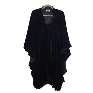 The Look Randolph Duke Black Velvet Ruffle Trim Cape One Size